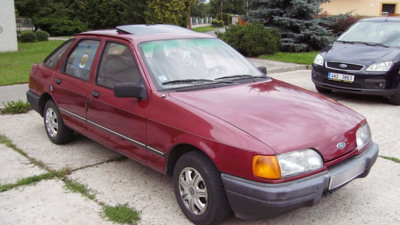 Ford Sierra Hatchback II 2.8 i XR 4x4 (150 Hp) teknik özellikler ve yakıt tüketimi Ford Sierra Hatchback II 2.8 i XR 4x4 (150 Hp) teknik özellikler ve yakıt tüketimi