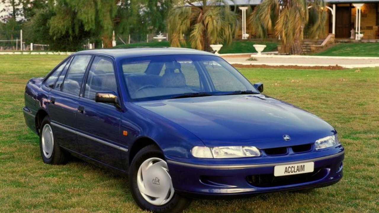 Holden Commodore 5.0 i V8 SS (248 Hp) teknik özellikler ve yakıt tüketimi Holden Commodore 5.0 i V8 SS (248 Hp) teknik özellikler ve yakıt tüketimi