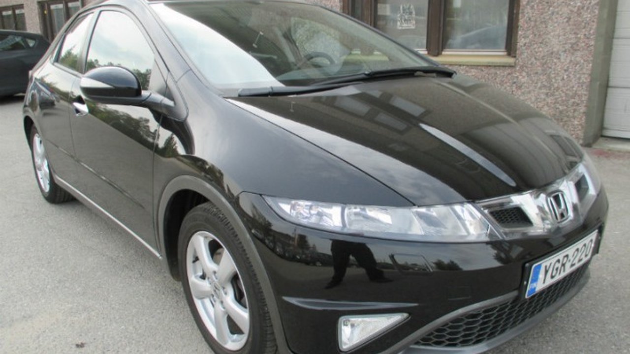 Honda Civic 5D VIII 1.8 i 16V (140 Hp) AT teknik özellikler ve yakıt tüketimi Honda Civic 5D VIII 1.8 i 16V (140 Hp) AT teknik özellikler ve yakıt tüketimi