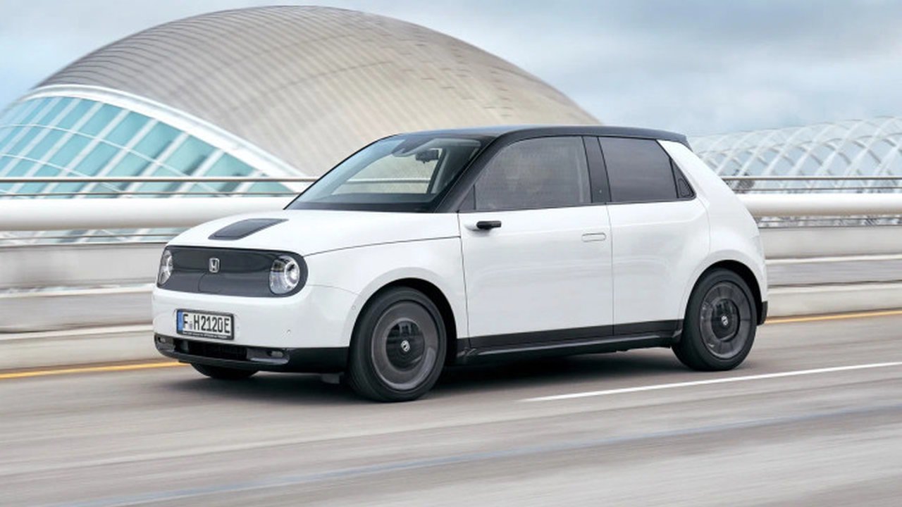Honda e AT (135hp) teknik özellikler ve yakıt tüketimi Honda e AT (135hp) teknik özellikler ve yakıt tüketimi