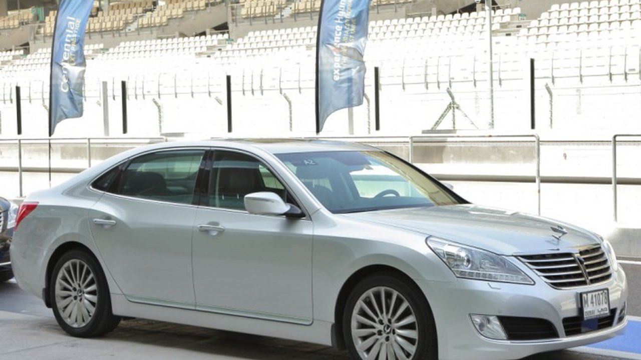 Hyundai Centennial 4.5 V8 (270 Hp) teknik özellikler ve yakıt tüketimi Hyundai Centennial 4.5 V8 (270 Hp) teknik özellikler ve yakıt tüketimi