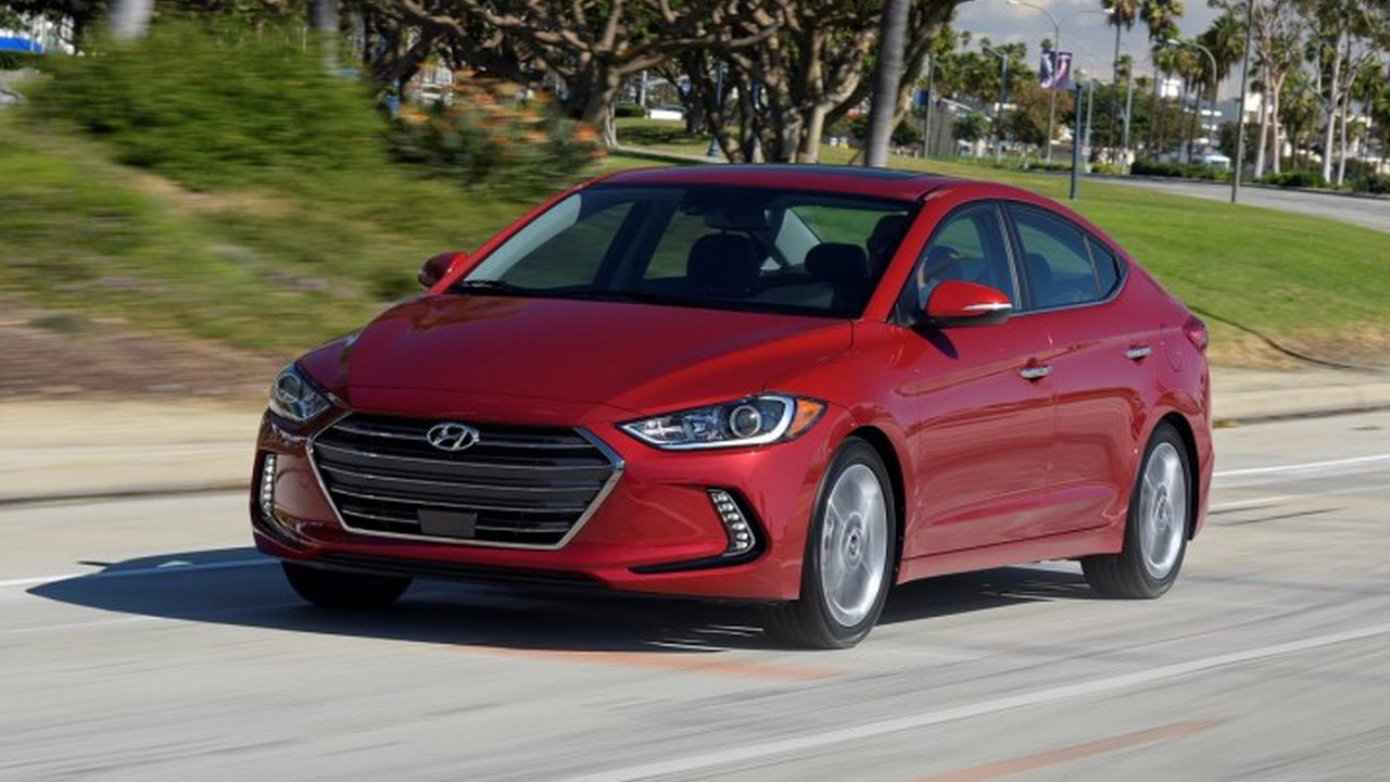 Hyundai Elantra VI 1.6 (128hp) teknik özellikler ve yakıt tüketimi Hyundai Elantra VI 1.6 (128hp) teknik özellikler ve yakıt tüketimi