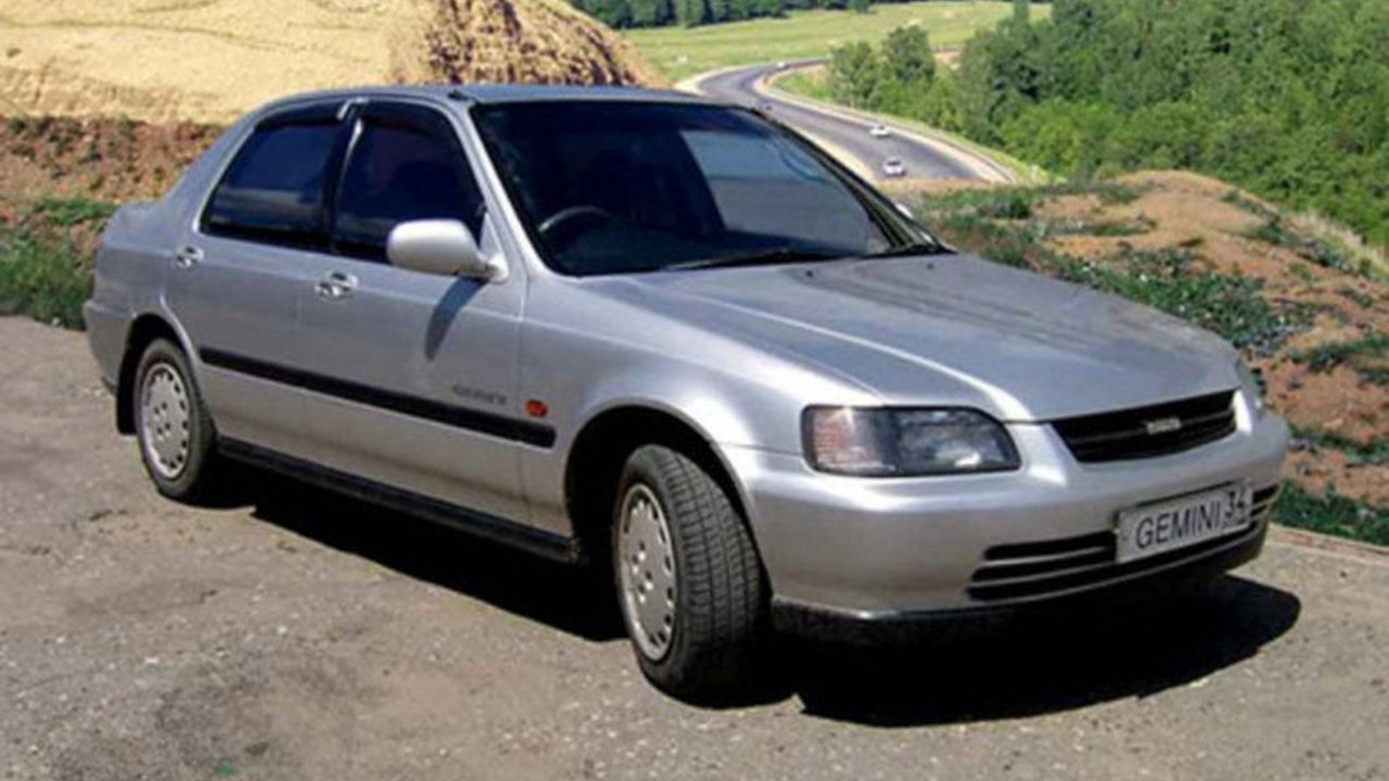 Isuzu Gemini (MJ) 1.5 (94 Hp) teknik özellikler ve yakıt tüketimi Isuzu Gemini (MJ) 1.5 (94 Hp) teknik özellikler ve yakıt tüketimi
