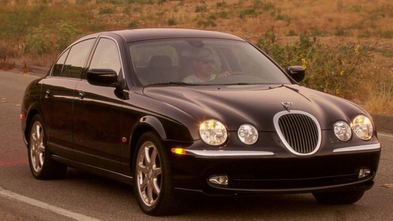 Jaguar S-type (CCX) 4.2 i V8 32V Type R (395 Hp) teknik özellikler ve yakıt tüketimi Jaguar S-type (CCX) 4.2 i V8 32V Type R (395 Hp) teknik özellikler ve yakıt tüketimi