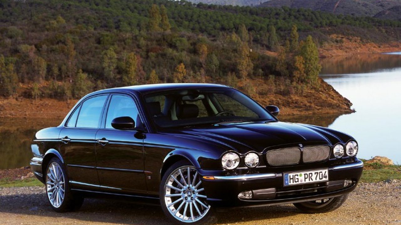 Jaguar XJ (X350/NA3) 4.2 i V8 32V (400 Hp) teknik özellikler ve yakıt tüketimi Jaguar XJ (X350/NA3) 4.2 i V8 32V (400 Hp) teknik özellikler ve yakıt tüketimi
