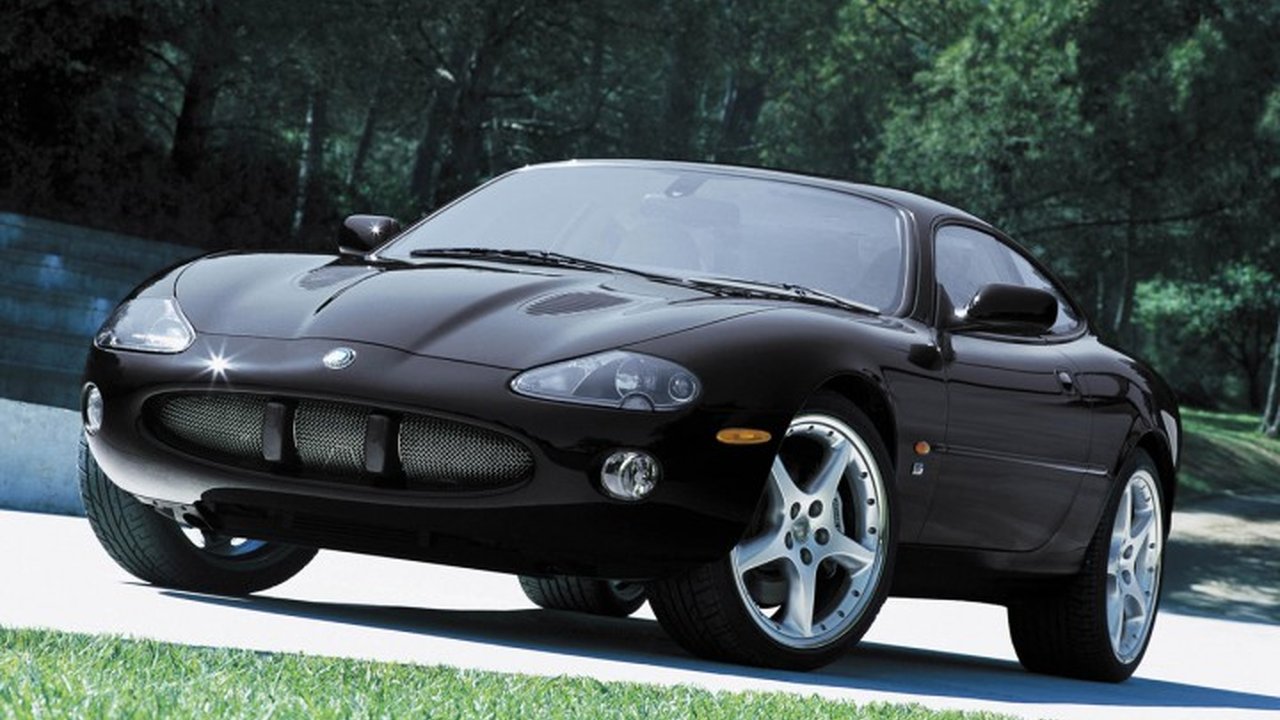 Jaguar XK 8 XK 8 Coupe (QEV) 4.2 i V8 32V Type R (395 Hp) teknik özellikler ve yakıt tüketimi Jaguar XK 8 XK 8 Coupe (QEV) 4.2 i V8 32V Type R (395 Hp) teknik özellikler ve yakıt tüketimi