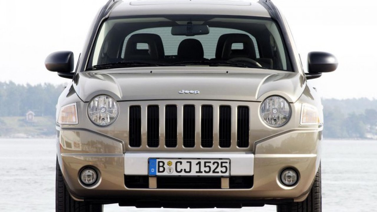 Jeep Compass 2.4L CVT teknik özellikler ve yakıt tüketimi Jeep Compass 2.4L CVT teknik özellikler ve yakıt tüketimi