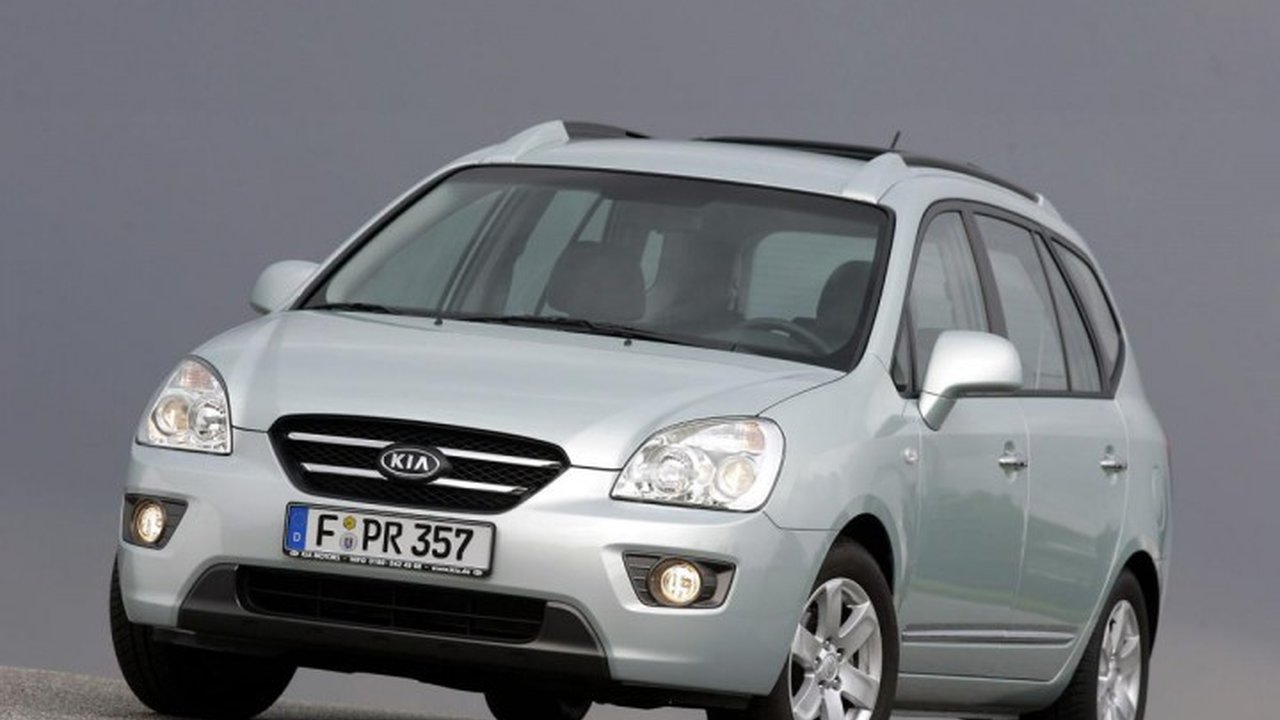 Kia Carens III 2.0 CRDi (140 Hp) teknik özellikler ve yakıt tüketimi Kia Carens III 2.0 CRDi (140 Hp) teknik özellikler ve yakıt tüketimi