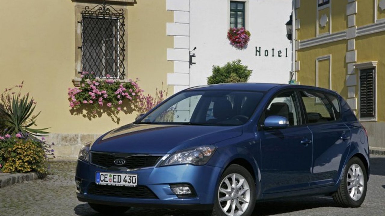 Kia Cee'd 1.6D 16V (115 Hp) automatic teknik özellikler ve yakıt tüketimi Kia Cee'd 1.6D 16V (115 Hp) automatic teknik özellikler ve yakıt tüketimi