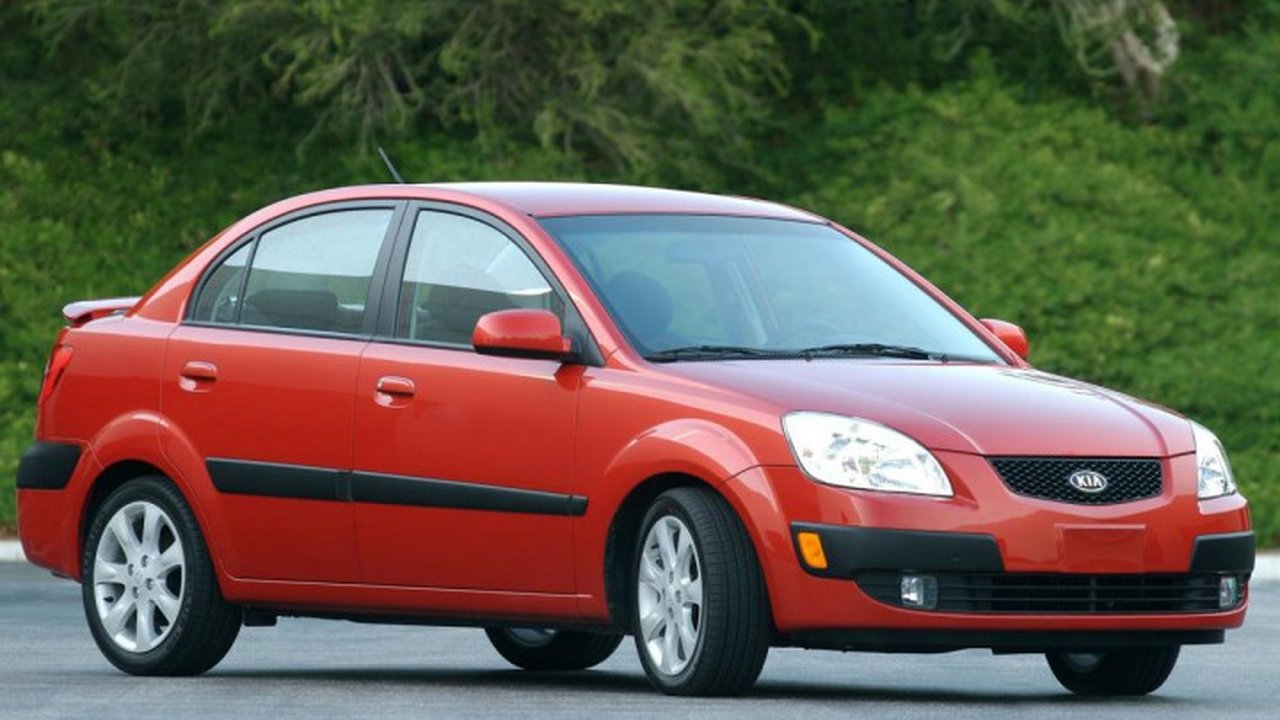 Kia Rio II Sedan 1.6 i 16V (112 Hp) teknik özellikler ve yakıt tüketimi Kia Rio II Sedan 1.6 i 16V (112 Hp) teknik özellikler ve yakıt tüketimi