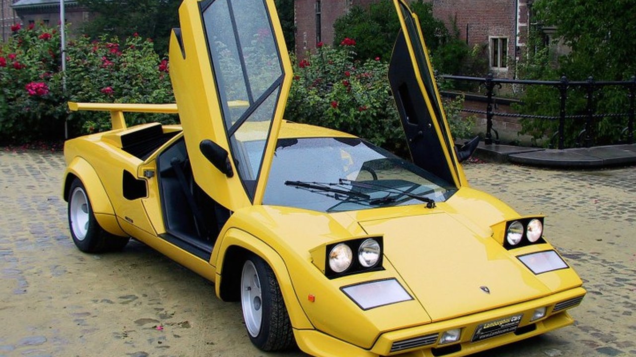 Lamborghini Countach LP400 (385 Hp) teknik özellikler ve yakıt tüketimi Lamborghini Countach LP400 (385 Hp) teknik özellikler ve yakıt tüketimi