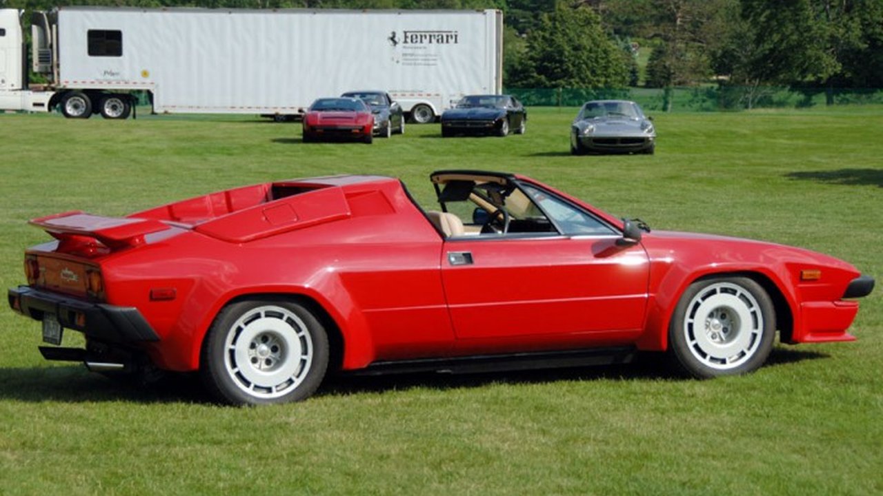 "Lamborghini Jalpa P 350 (255 Hp) teknik özellikler ve yakıt tüketimi "Lamborghini Jalpa P 350 (255 Hp) teknik özellikler ve yakıt tüketimi