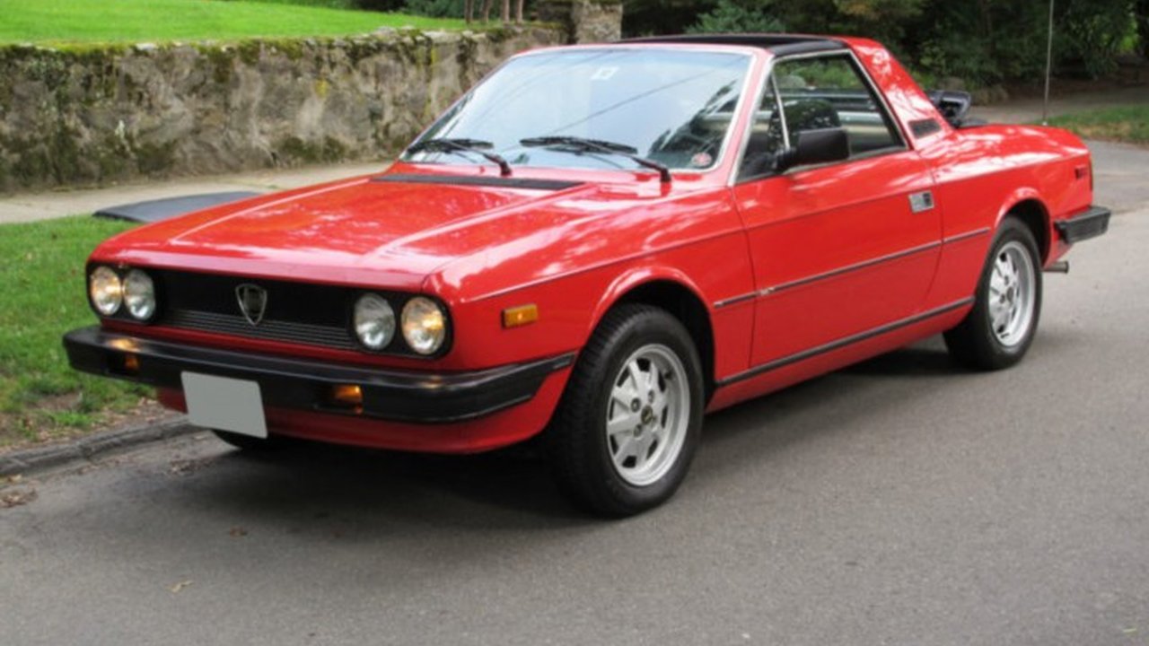 Lancia Beta Spider 2000 (120 Hp) teknik özellikler ve yakıt tüketimi Lancia Beta Spider 2000 (120 Hp) teknik özellikler ve yakıt tüketimi