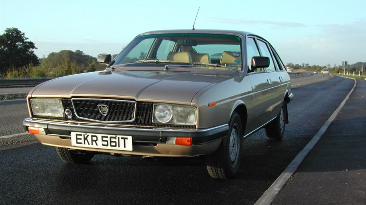 Lancia Gamma 2500 (140 Hp) teknik özellikler ve yakıt tüketimi Lancia Gamma 2500 (140 Hp) teknik özellikler ve yakıt tüketimi