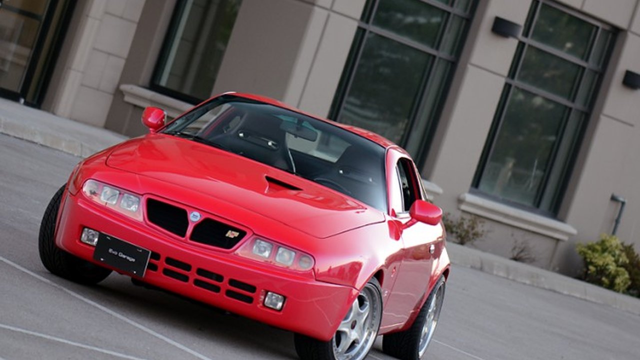 Lancia Hyena 2.0 i 16V (210 Hp) teknik özellikler ve yakıt tüketimi Lancia Hyena 2.0 i 16V (210 Hp) teknik özellikler ve yakıt tüketimi