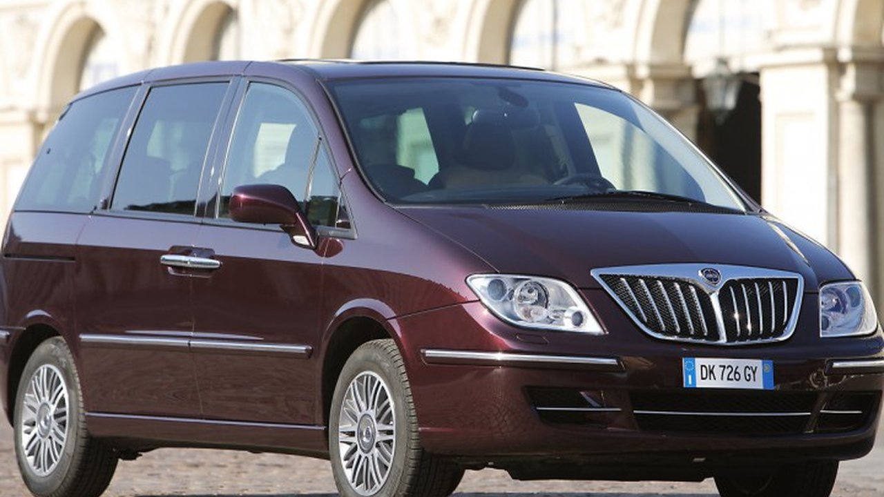 Lancia Phedra 2.2 JTD (128 Hp) teknik özellikler ve yakıt tüketimi Lancia Phedra 2.2 JTD (128 Hp) teknik özellikler ve yakıt tüketimi