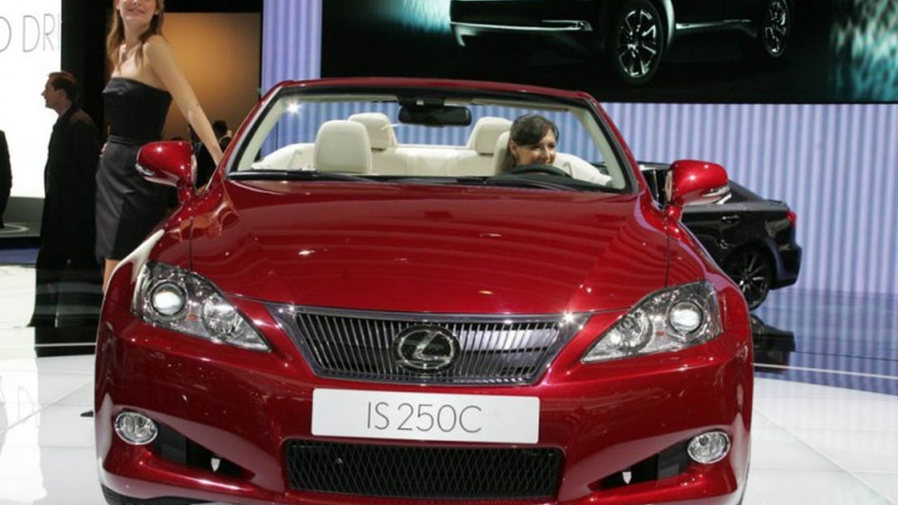 Lexus IS IS-Coupe-Convertible 250C AWD (208 Hp) teknik özellikler ve yakıt tüketimi Lexus IS IS-Coupe-Convertible 250C AWD (208 Hp) teknik özellikler ve yakıt tüketimi