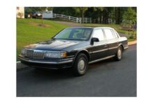 "Lincoln Continental VII 3.8 (140 Hp) teknik özellikler ve yakıt tüketimi