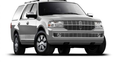 Lincoln Navigator III 5.4 i V8 L (304 Hp) teknik özellikler ve yakıt tüketimi