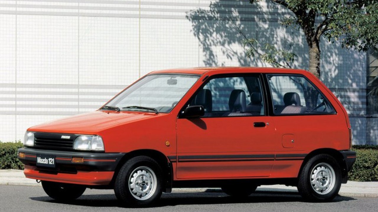 Mazda 121 I (DA) 1.3 (60 Hp) teknik özellikler ve yakıt tüketimi Mazda 121 I (DA) 1.3 (60 Hp) teknik özellikler ve yakıt tüketimi