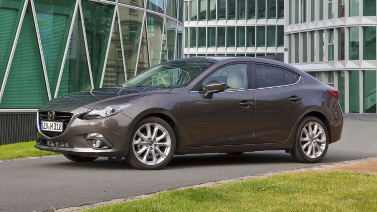 Mazda 3 Mazda 3 III Sedan 1.5d MT (105hp) teknik özellikler ve yakıt tüketimi Mazda 3 Mazda 3 III Sedan 1.5d MT (105hp) teknik özellikler ve yakıt tüketimi