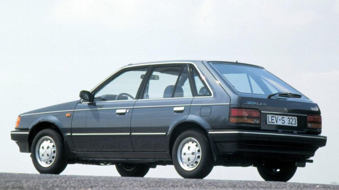 Mazda 323 III Hatchbac (BF) 1.1 (54 Hp) teknik özellikler ve yakıt tüketimi Mazda 323 III Hatchbac (BF) 1.1 (54 Hp) teknik özellikler ve yakıt tüketimi