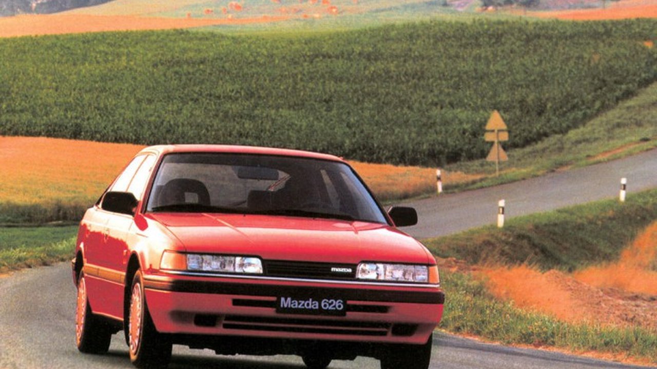 Mazda 626 III Hatchbac (GD) 1.8 (88 Hp) teknik özellikler ve yakıt tüketimi Mazda 626 III Hatchbac (GD) 1.8 (88 Hp) teknik özellikler ve yakıt tüketimi