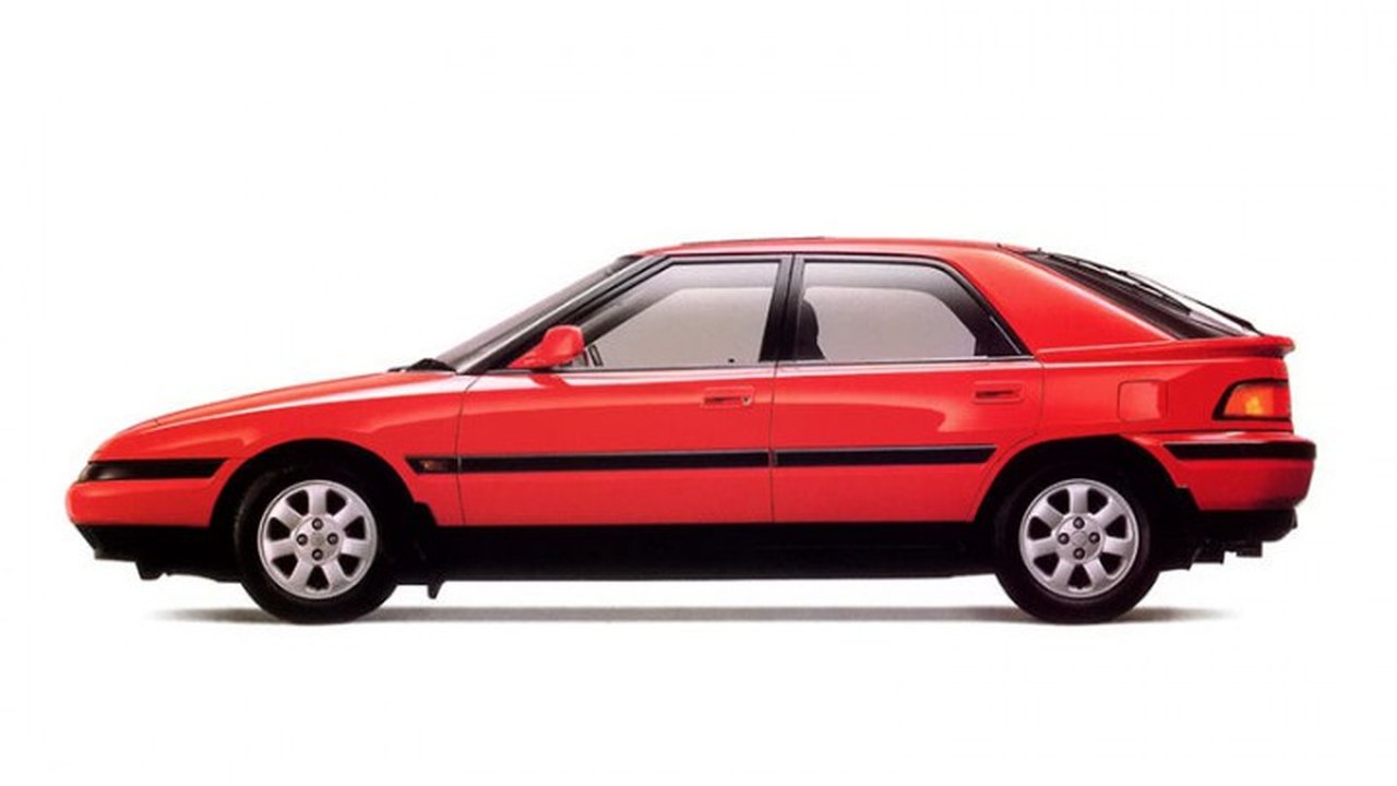 Mazda Familia Hatchback 1.8 i (135 Hp) teknik özellikler ve yakıt tüketimi Mazda Familia Hatchback 1.8 i (135 Hp) teknik özellikler ve yakıt tüketimi