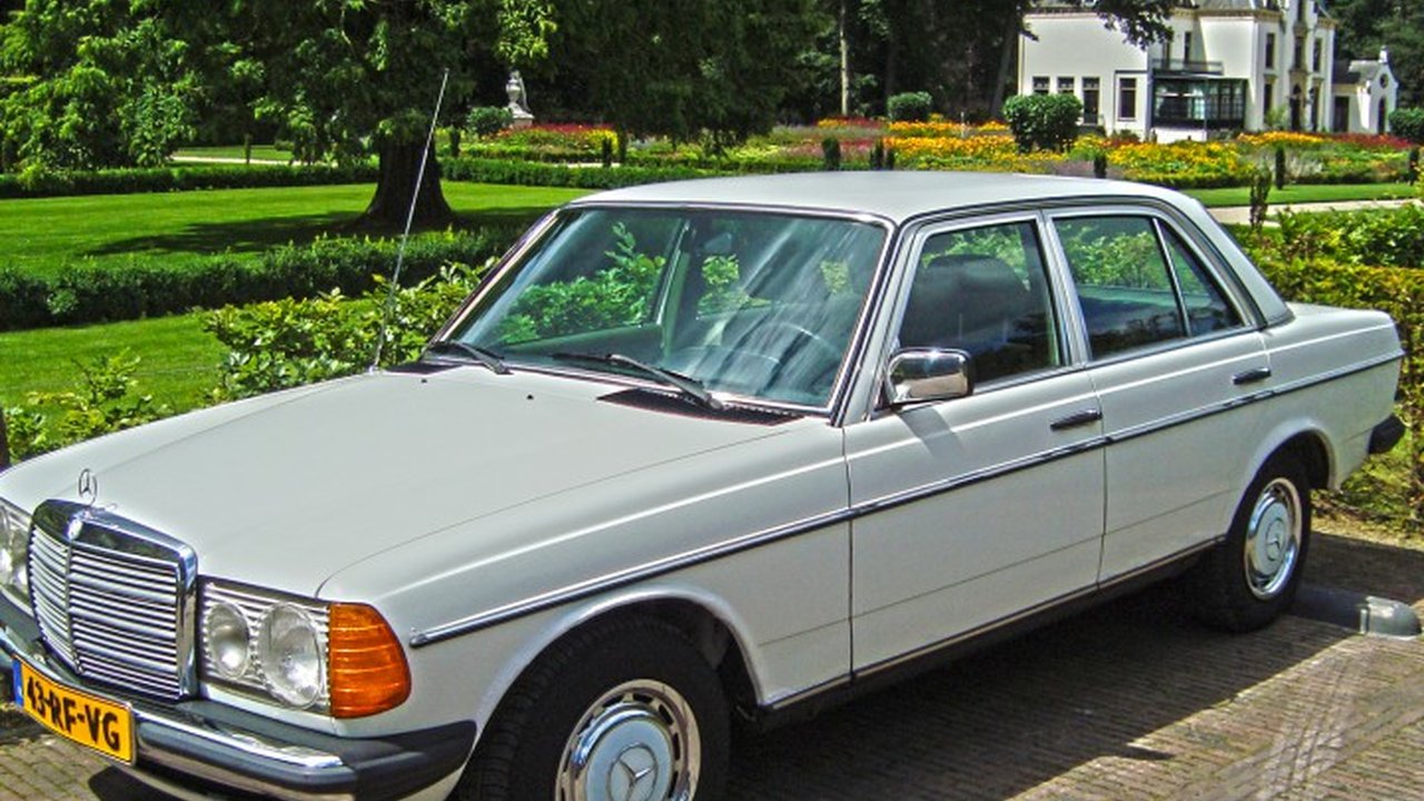 Mercedes-Benz 220 (W123) 220 D (60Hp) teknik özellikler ve yakıt tüketimi Mercedes-Benz 220 (W123) 220 D (60Hp) teknik özellikler ve yakıt tüketimi