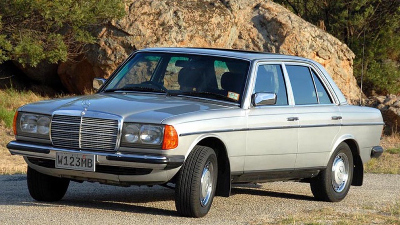 Mercedes-Benz 230 (W123) 230 (109Hp) teknik özellikler ve yakıt tüketimi Mercedes-Benz 230 (W123) 230 (109Hp) teknik özellikler ve yakıt tüketimi