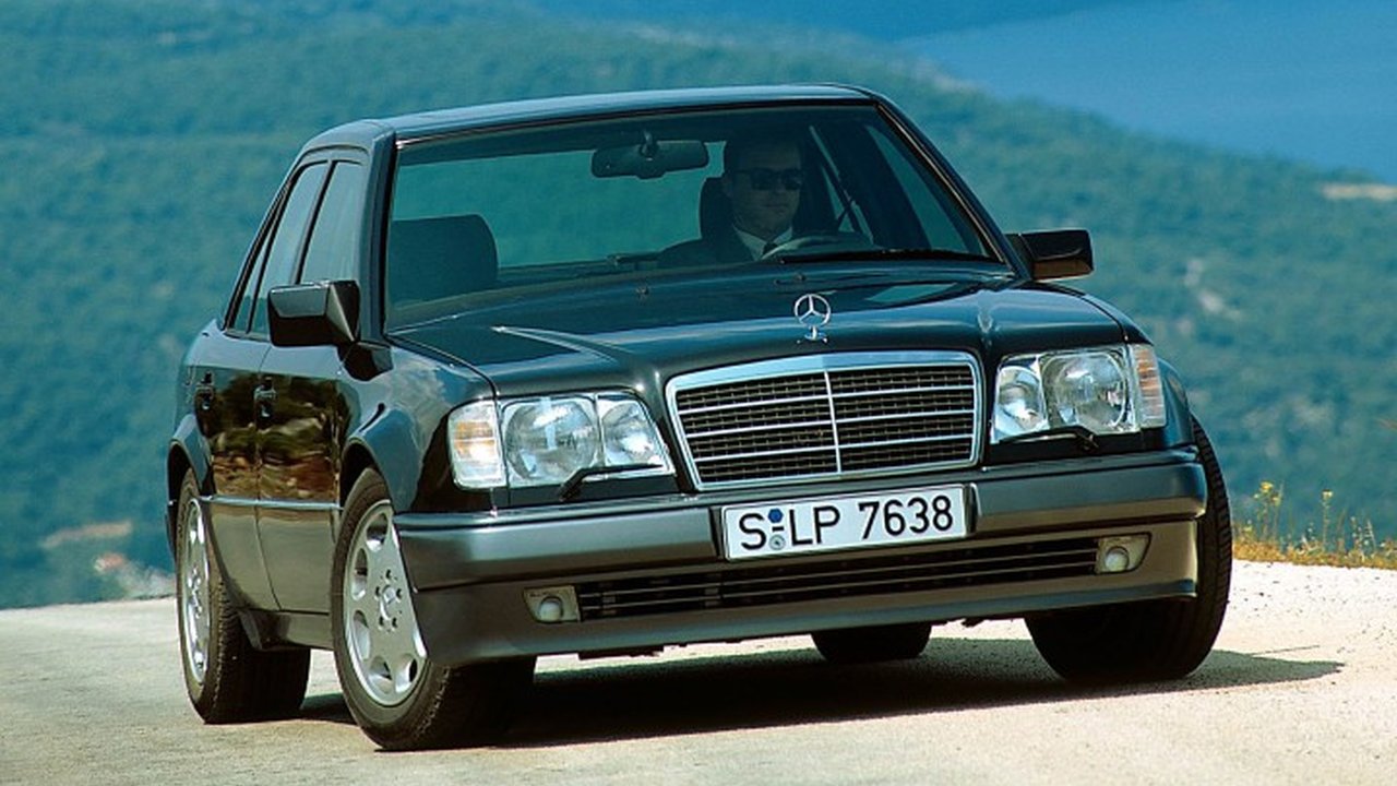 Mercedes-Benz 250 (W124) 250 D Turbo (126 Hp) teknik özellikler ve yakıt tüketimi Mercedes-Benz 250 (W124) 250 D Turbo (126 Hp) teknik özellikler ve yakıt tüketimi