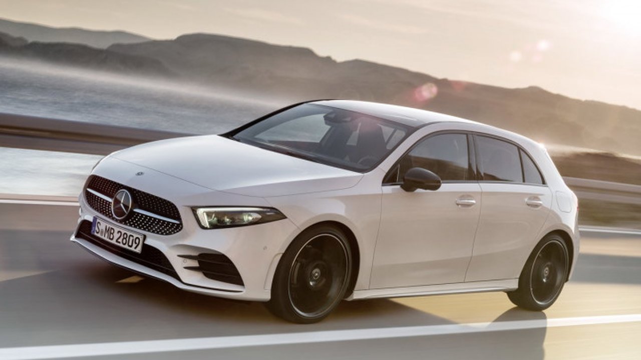 Mercedes-Benz A-klasse IV 2.0 AMT (224hp) teknik özellikler ve yakıt tüketimi Mercedes-Benz A-klasse IV 2.0 AMT (224hp) teknik özellikler ve yakıt tüketimi