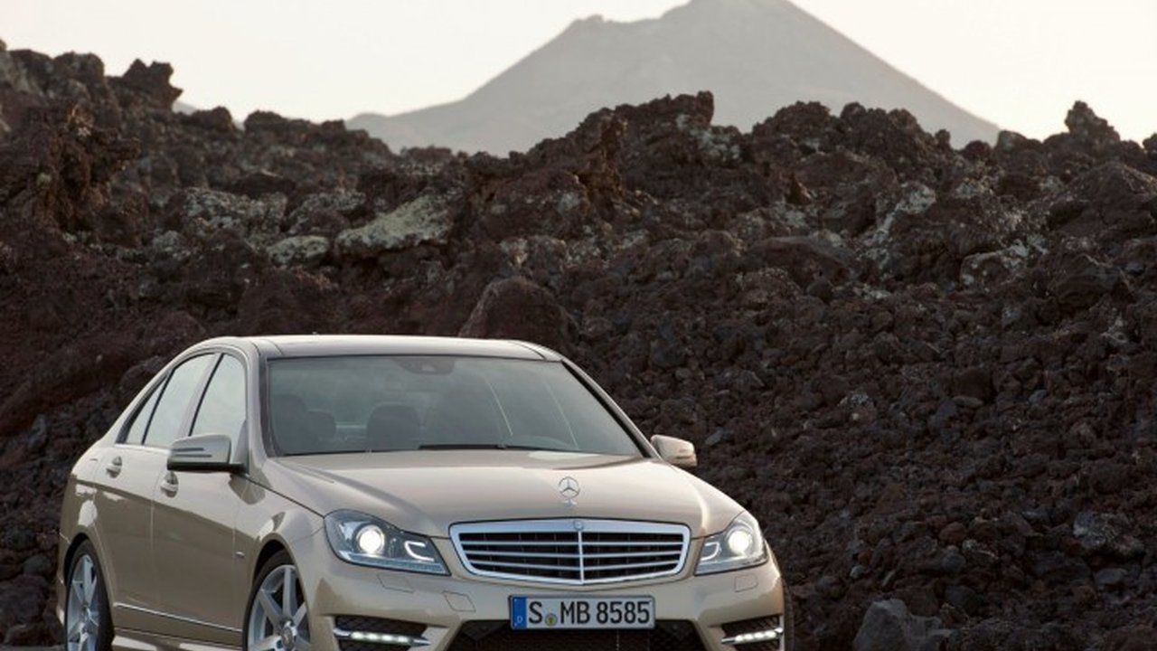 Mercedes-Benz C-klasse (W204) C 320 CDI (224 Hp) teknik özellikler ve yakıt tüketimi Mercedes-Benz C-klasse (W204) C 320 CDI (224 Hp) teknik özellikler ve yakıt tüketimi