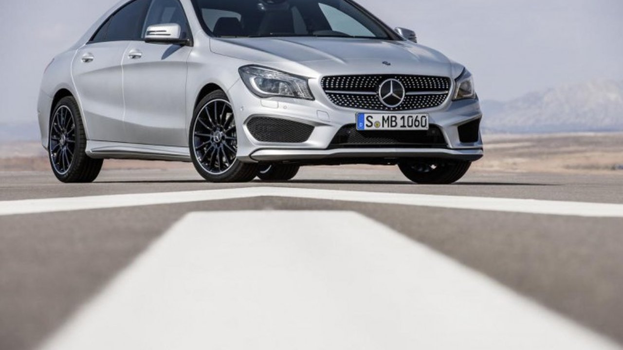 Mercedes-Benz CLA-klasse 45 AMG 2.0 (360hp) 4WD teknik özellikler ve yakıt tüketimi Mercedes-Benz CLA-klasse 45 AMG 2.0 (360hp) 4WD teknik özellikler ve yakıt tüketimi