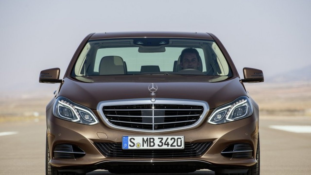 Mercedes-Benz E-klasse IV (W212, S212, C207) 220 CDI 2.1d (170hp) teknik özellikler ve yakıt tüketimi Mercedes-Benz E-klasse IV (W212, S212, C207) 220 CDI 2.1d (170hp) teknik özellikler ve yakıt tüketimi