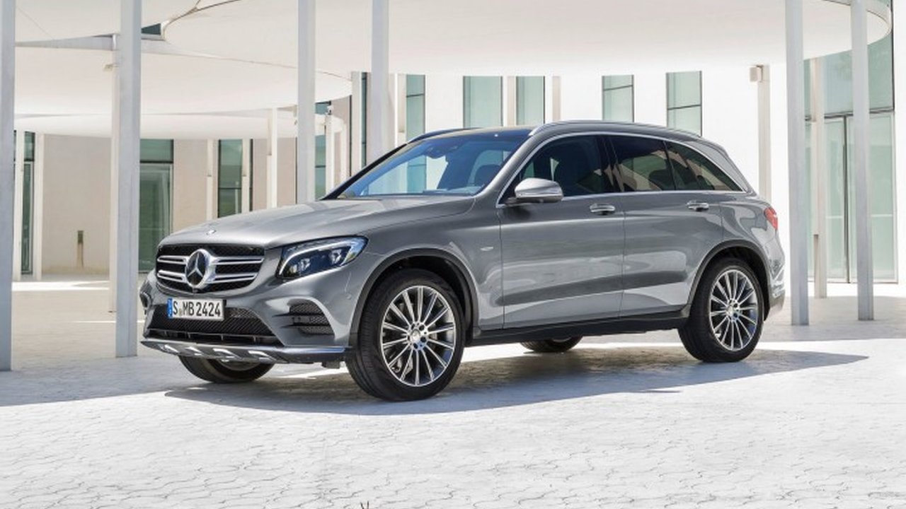 Mercedes-Benz GLC-klasse I (X235) 350e 4MATIC 2.0hyb AT (211hp) 4WD teknik özellikler ve yakıt tüketimi Mercedes-Benz GLC-klasse I (X235) 350e 4MATIC 2.0hyb AT (211hp) 4WD teknik özellikler ve yakıt tüketimi