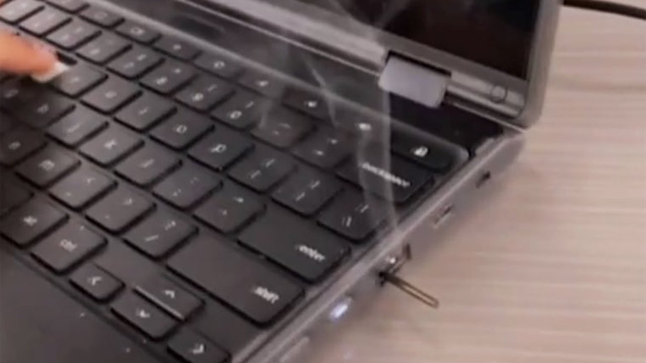 Öğrenciler TikTok'ta Chromebook'lara Zarar Vererek Tehlikeye Atılıyor!