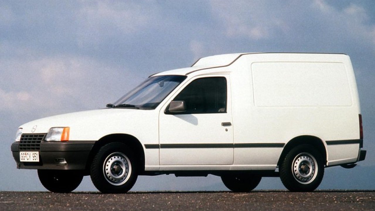 Opel Kadett E Combo 1.6 (82 Hp) teknik özellikler ve yakıt tüketimi Opel Kadett E Combo 1.6 (82 Hp) teknik özellikler ve yakıt tüketimi