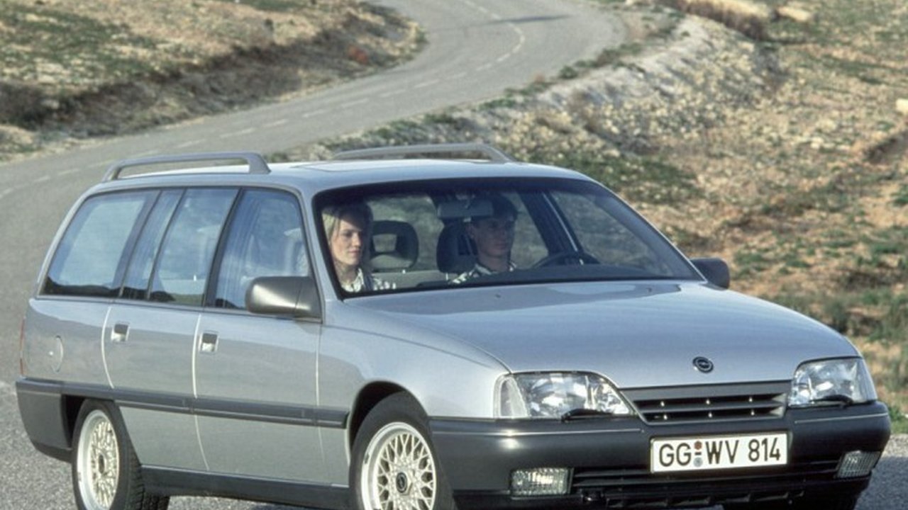 Opel Omega A Caravan 2.0 (100 Hp) teknik özellikler ve yakıt tüketimi Opel Omega A Caravan 2.0 (100 Hp) teknik özellikler ve yakıt tüketimi