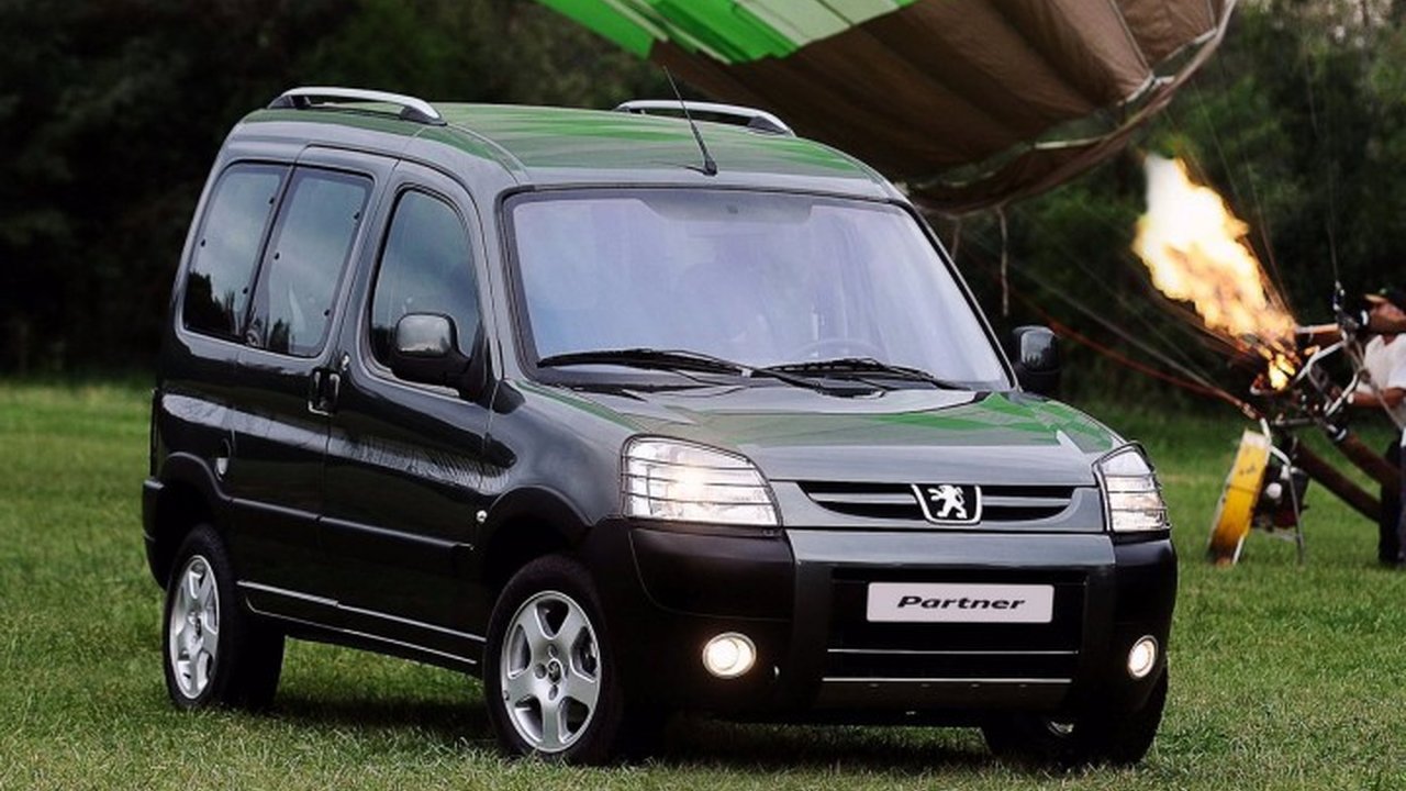 "Peugeot Partner 1.4 (75 Hp) teknik özellikler ve yakıt tüketimi "Peugeot Partner 1.4 (75 Hp) teknik özellikler ve yakıt tüketimi