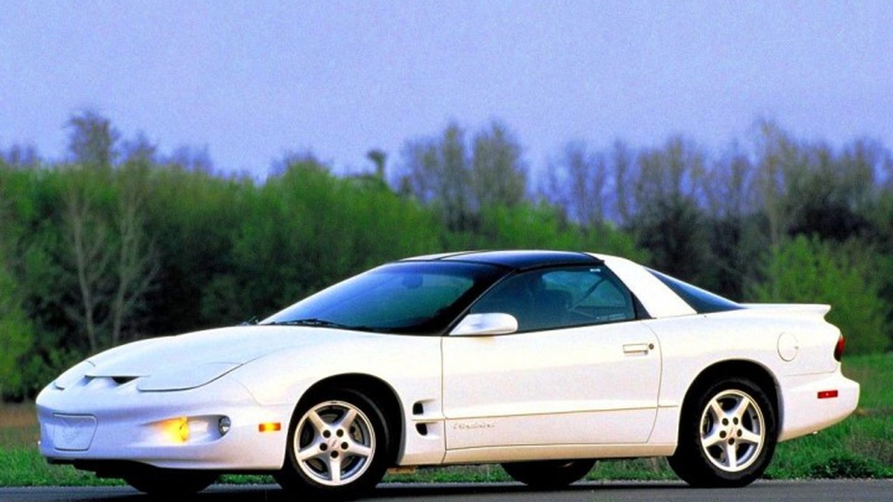Pontiac Firebird IV 5.7 i V8 Trans Am (275 Hp) teknik özellikler ve yakıt tüketimi Pontiac Firebird IV 5.7 i V8 Trans Am (275 Hp) teknik özellikler ve yakıt tüketimi