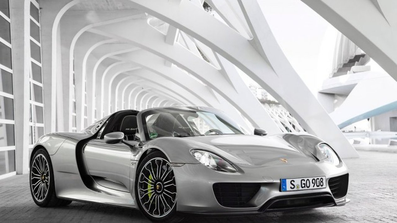 "Porsche 918 4.6 (608hp) teknik özellikler ve yakıt tüketimi "Porsche 918 4.6 (608hp) teknik özellikler ve yakıt tüketimi