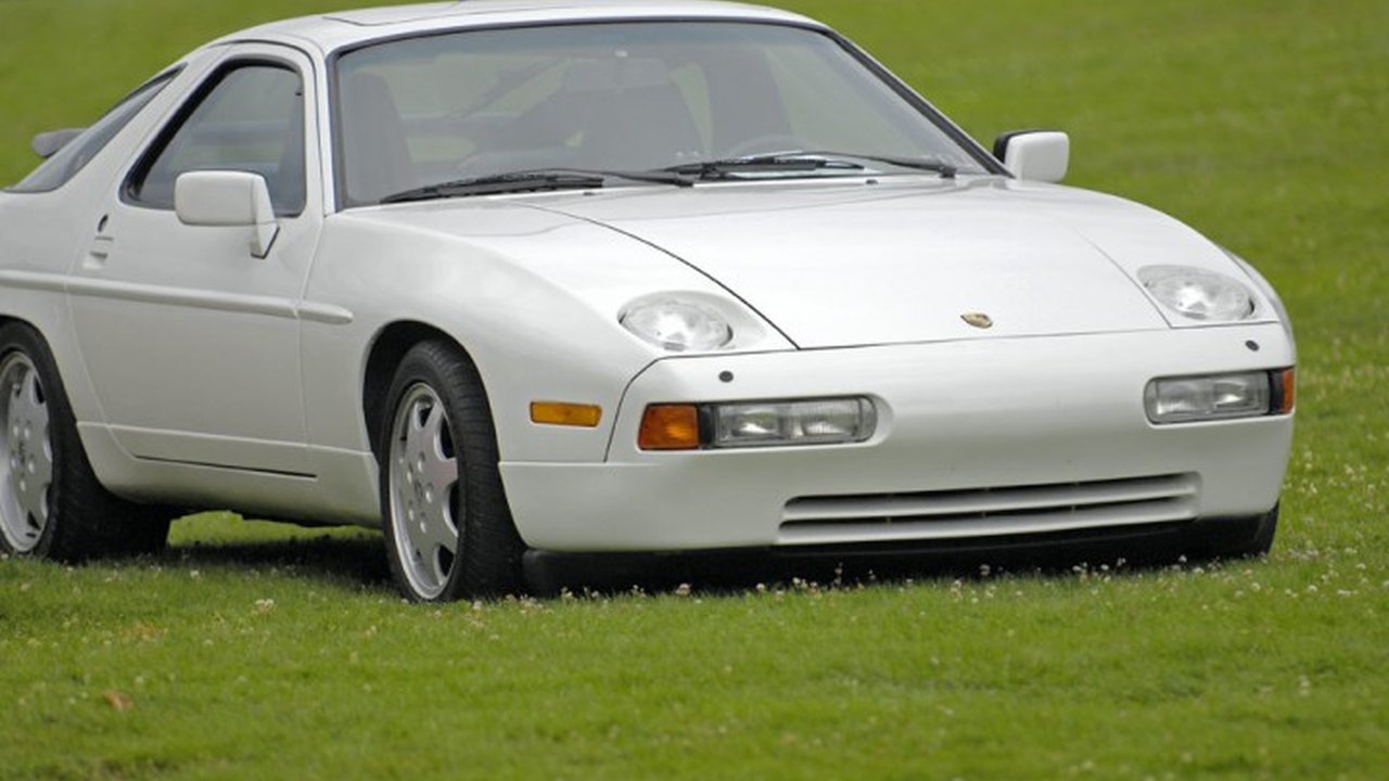 Porsche 928 5.0 GT (330 Hp) teknik özellikler ve yakıt tüketimi Porsche 928 5.0 GT (330 Hp) teknik özellikler ve yakıt tüketimi