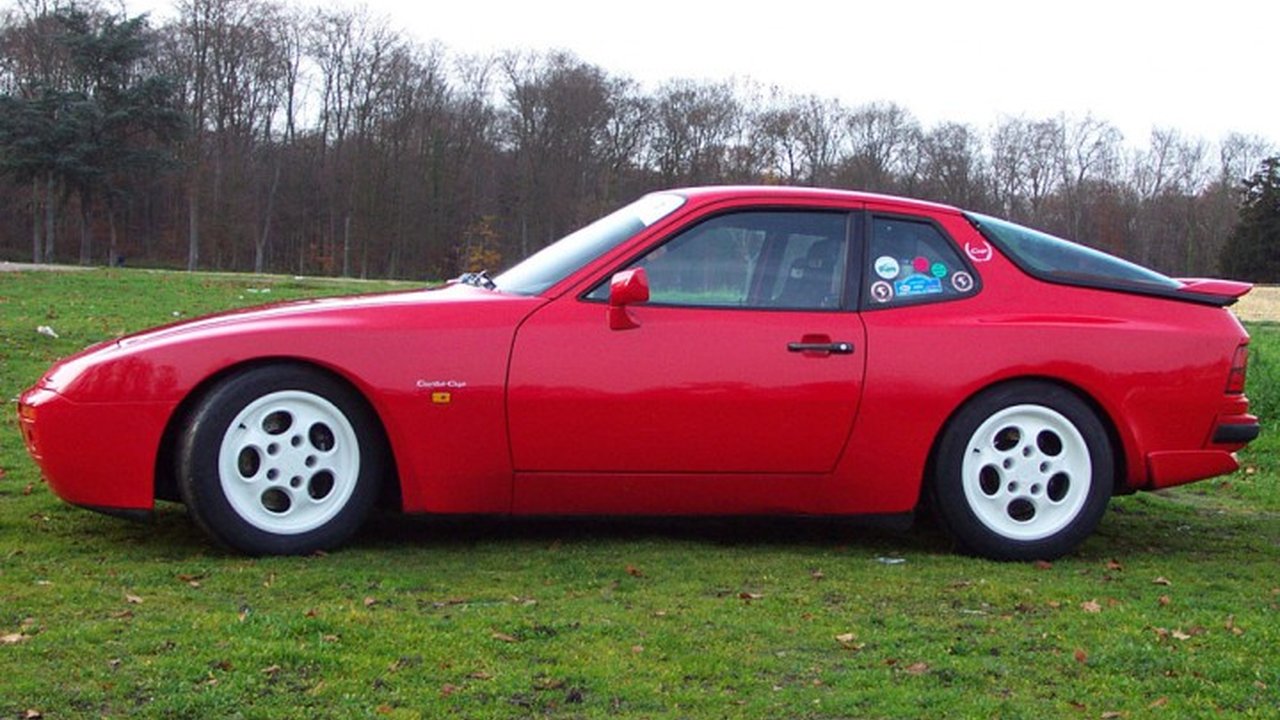 "Porsche 944 2.7 (165 Hp) teknik özellikler ve yakıt tüketimi "Porsche 944 2.7 (165 Hp) teknik özellikler ve yakıt tüketimi