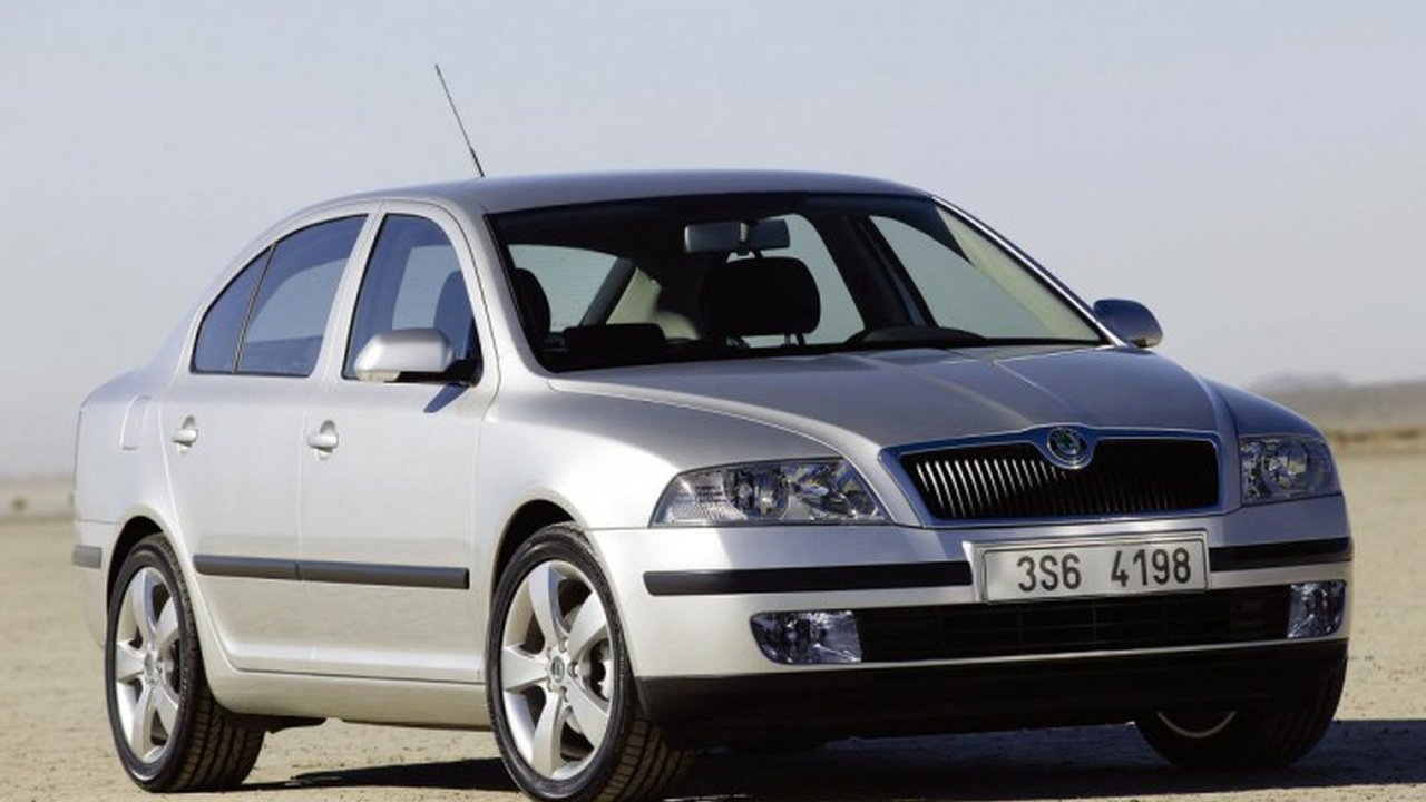 Skoda Octavia II (1Z3) RS 2.0 TFSI (200 Hp) teknik özellikler ve yakıt tüketimi Skoda Octavia II (1Z3) RS 2.0 TFSI (200 Hp) teknik özellikler ve yakıt tüketimi
