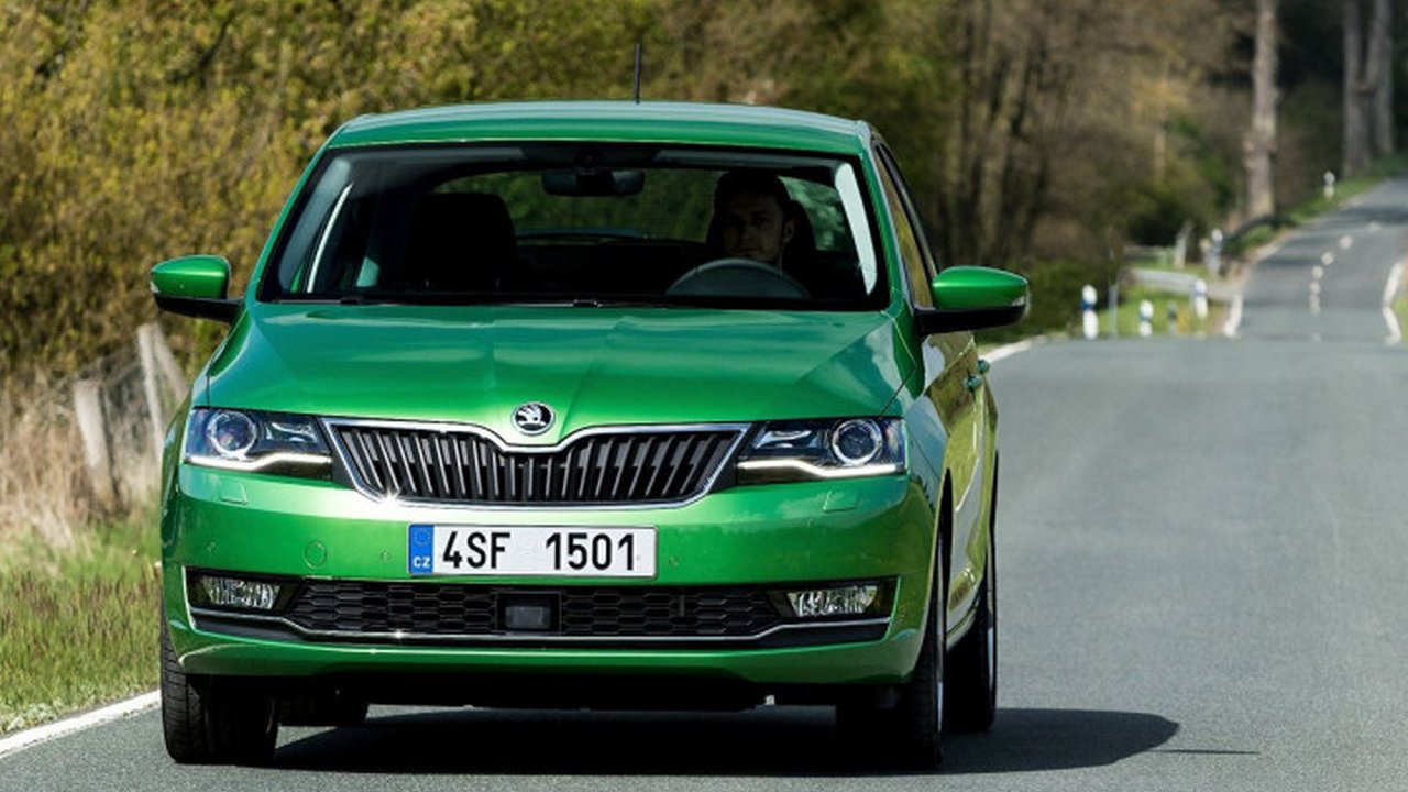 Skoda Rapid Restyling 1.6 MT (90hp) teknik özellikler ve yakıt tüketimi Skoda Rapid Restyling 1.6 MT (90hp) teknik özellikler ve yakıt tüketimi