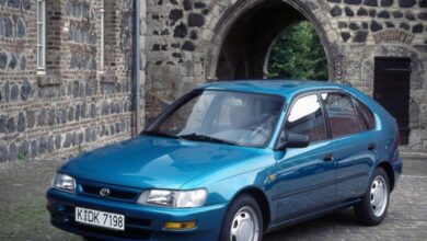 Toyota Corolla Hatch (E10) 1.6 i 16V GLi (114 Hp) teknik özellikler ve yakıt tüketimi