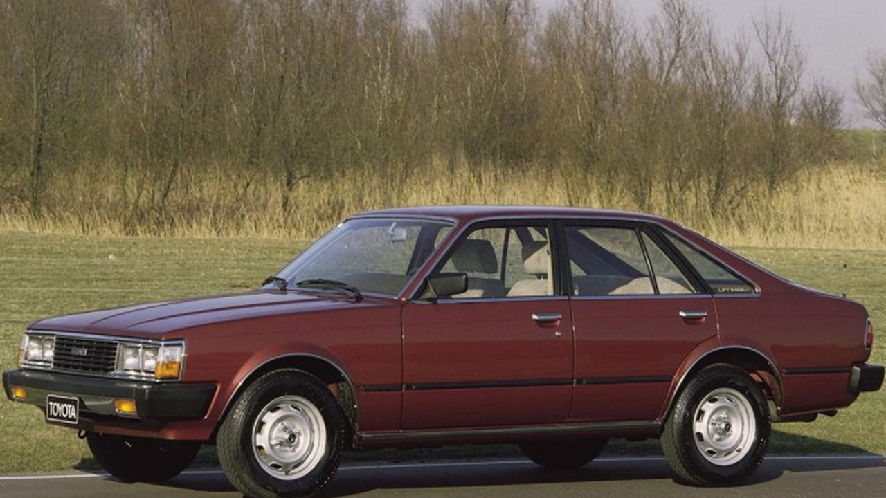 Toyota Corona Hatch (TT) 1.8 (86 Hp) teknik özellikler ve yakıt tüketimi Toyota Corona Hatch (TT) 1.8 (86 Hp) teknik özellikler ve yakıt tüketimi