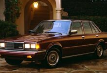 Toyota Cressida (X6) 2.0 (RX60) (105 Hp) teknik özellikler ve yakıt tüketimi Toyota Cressida (X6) 2.0 (RX60) (105 Hp) teknik özellikler ve yakıt tüketimi