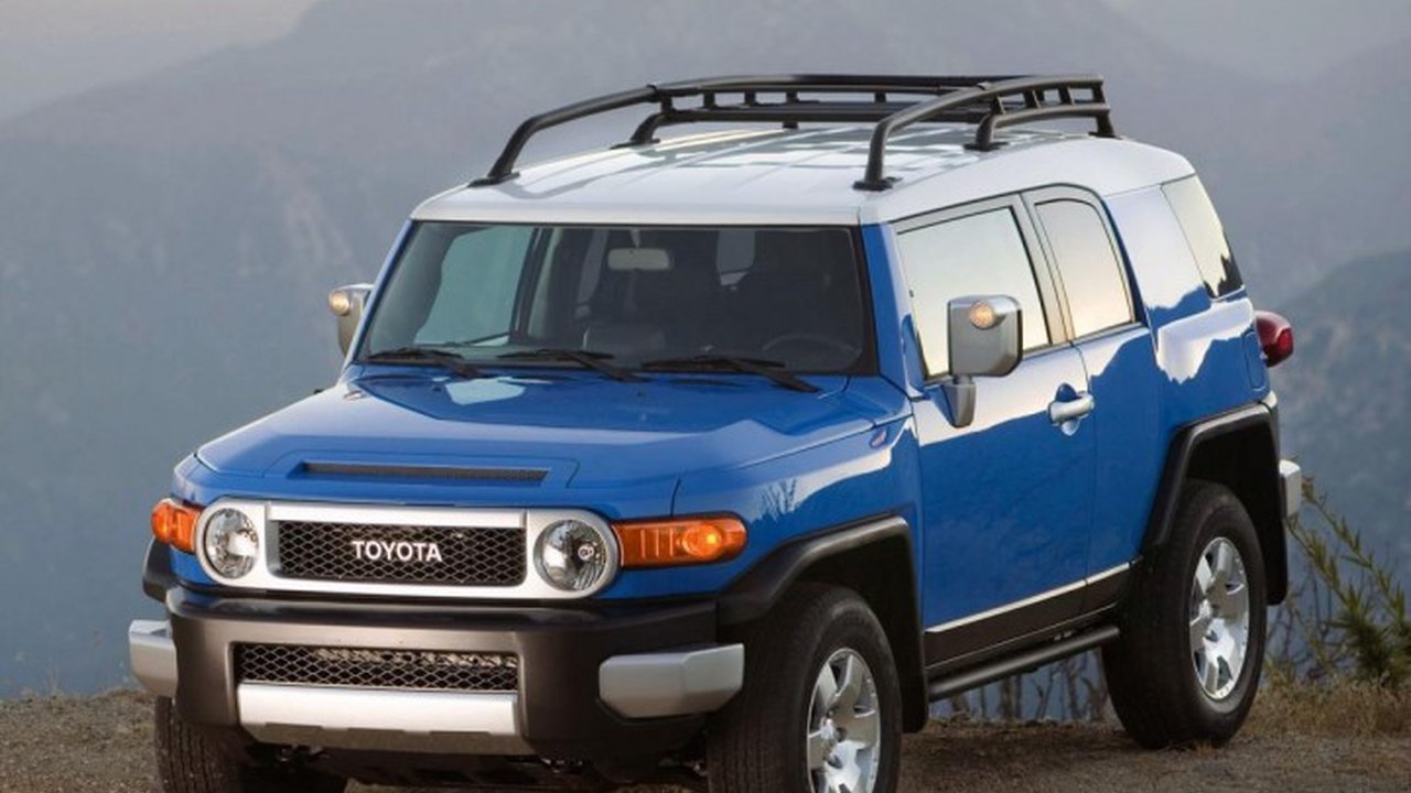 Toyota FJ Cruiser FJ Cruiser 4.0 V6 24V (239 Hp) teknik özellikler ve yakıt tüketimi Toyota FJ Cruiser FJ Cruiser 4.0 V6 24V (239 Hp) teknik özellikler ve yakıt tüketimi